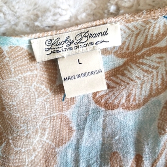 Lucky Brand Short Sleeve Top - Picture 3 of 8